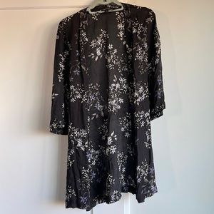 Black floral kimono